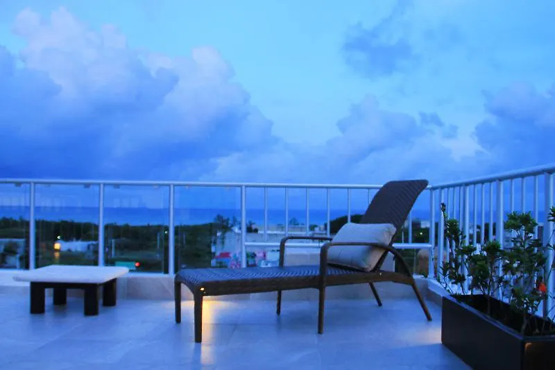 Xell Suites & Hotel プレヤデルカーメン
